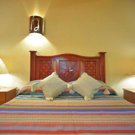 Oyo Hotel Castillo Santa Cecilia Tapalpa Eksteriør billede